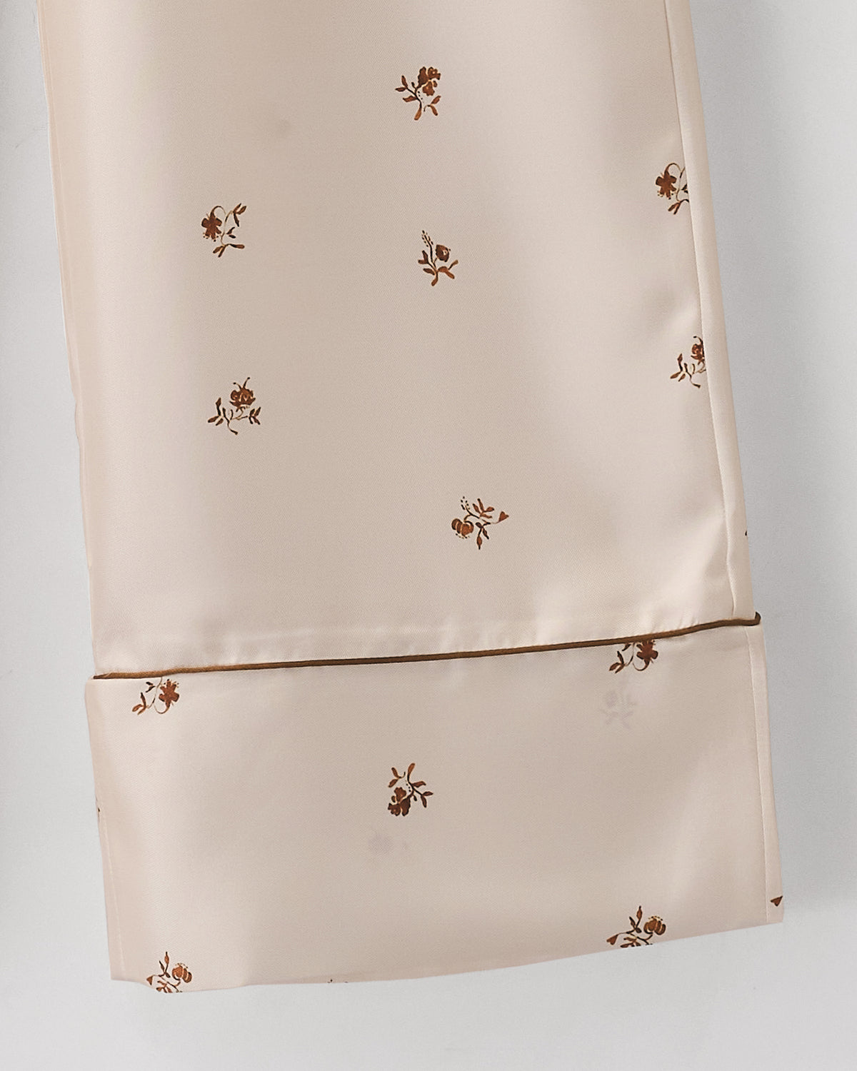 COMPLETO TOP NILDE + PANTALONE ARES IN SETA STAMPA MICROFIRI