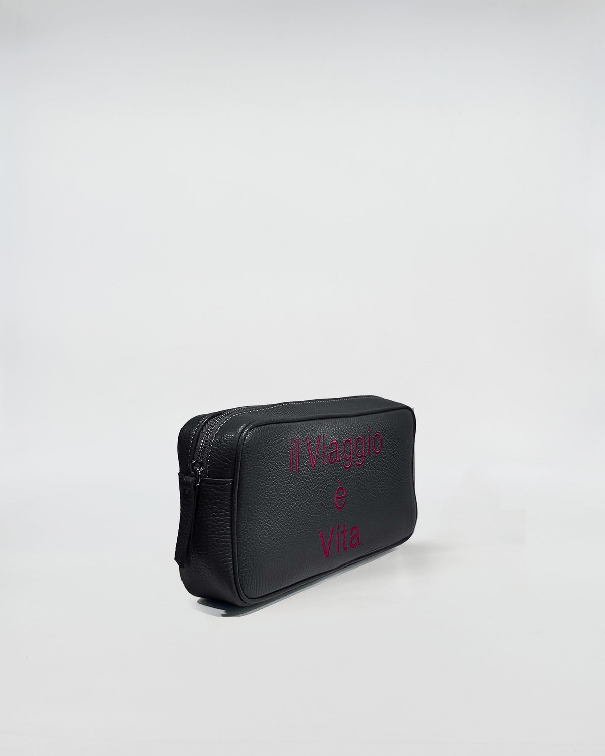 Beauty in pelle personalizzato elegante borsa nera con ricamo "Il Viaggio è Vita".