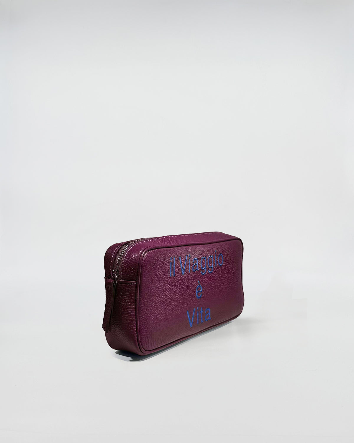 Beauty in pelle personalizzato - beauty case in pelle con personalizzazione, colore bordeaux.