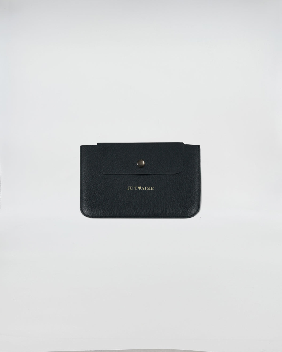 Porta documenti JE T’AIME in pelle nera elegante, ideale per tenere al sicuro i tuoi documenti.