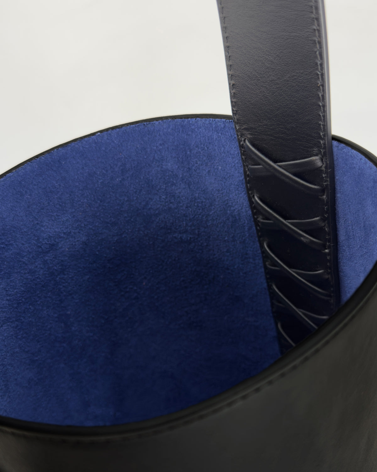 BORSA CELESTE VITELLO LISCIO