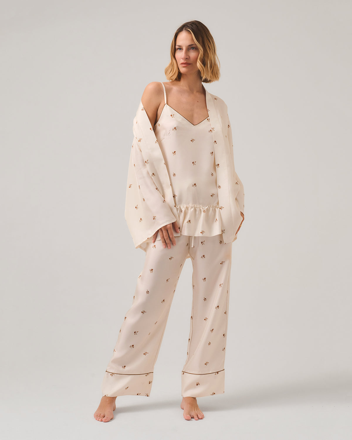 COMPLETO TOP NILDE + PANTALONE ARES IN SETA STAMPA MICROFIRI
