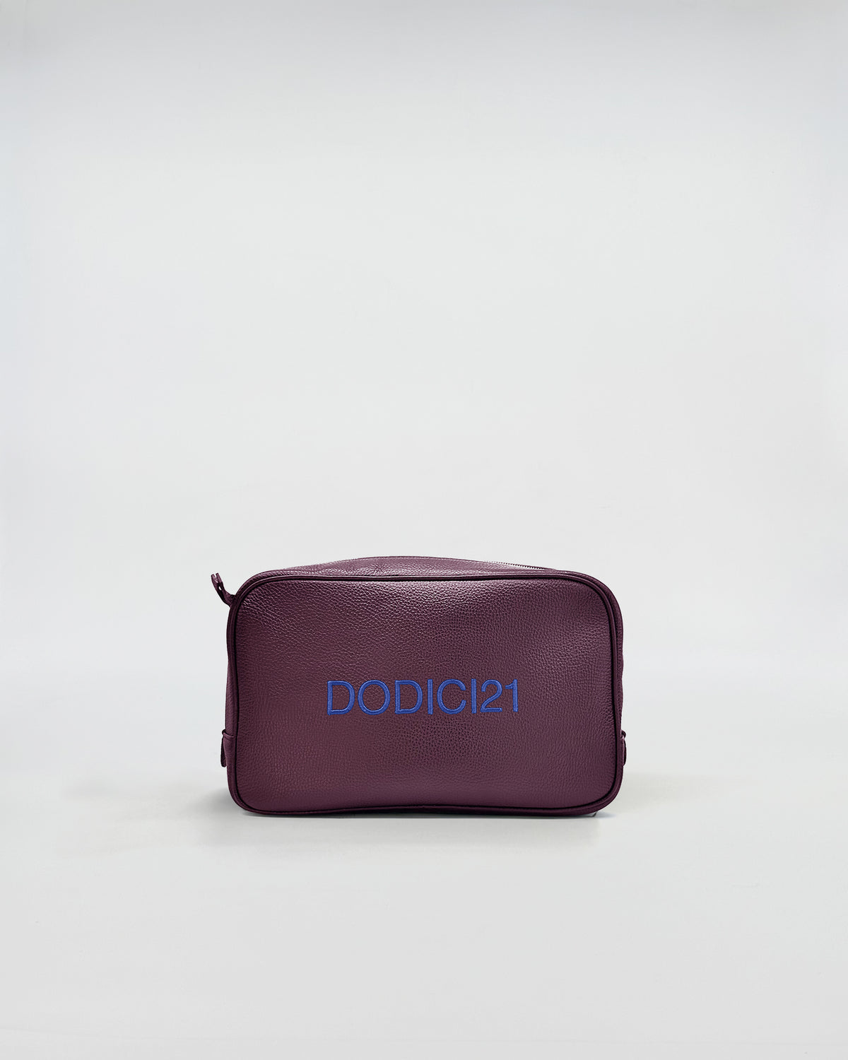 Beauty medium in pelle personalizzato in pelle bordeaux con personalizzazione DODICI21.