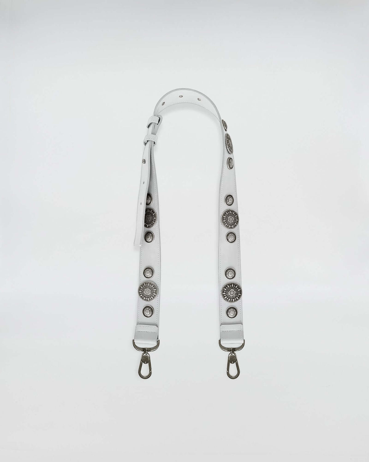 TRACOLLA REGOLABILE IN PELLE ROCK bianca con dettagli decorativi e ganci metallici.
